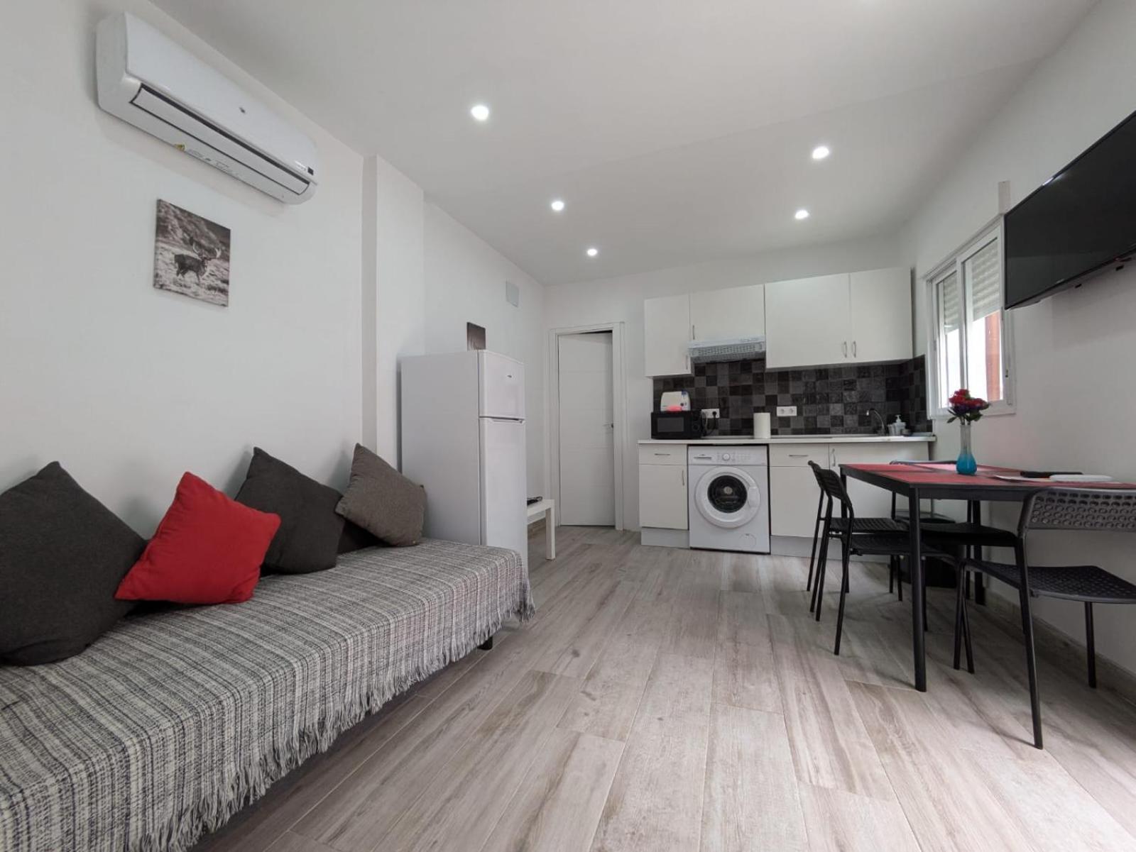 Madrid Apartaments Екстериор снимка